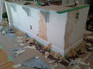 Wallpaper removal in East Durham, North Carolina by Exceptional Painting.